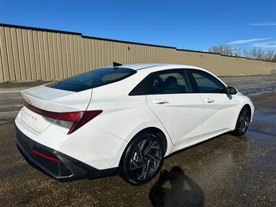 2024 Hyundai ELANTRA Preferred Tech   - Photo 7 - St Albert, AB T8N 3Z7