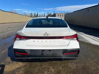 2024 Hyundai ELANTRA Preferred Tech   - Photo 8 - St Albert, AB T8N 3Z7
