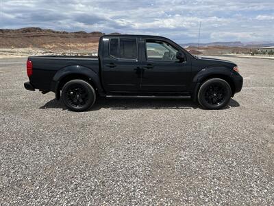 2019 Nissan Frontier SV   - Photo 2 - Hurricane, UT 84737