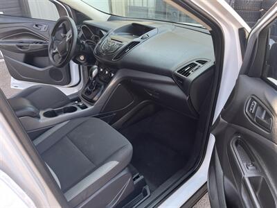 2015 Ford Escape S   - Photo 9 - Hurricane, UT 84737