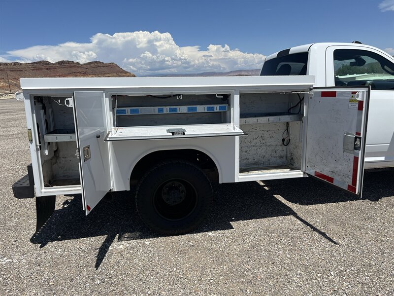 2022 RAM 3500 SLT - Photo 9 - Hurricane, UT 84737