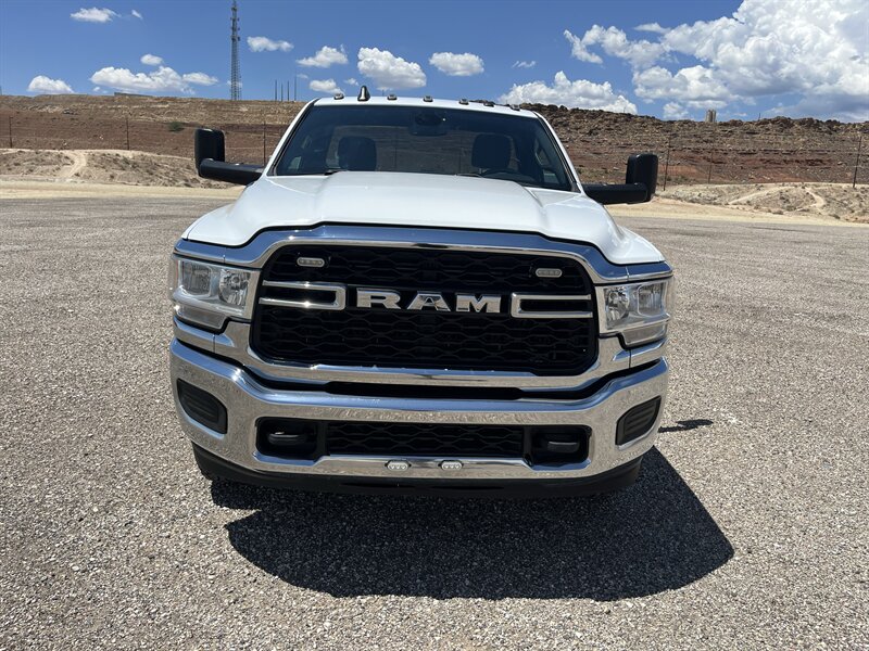 2022 RAM 3500 SLT - Photo 8 - Hurricane, UT 84737