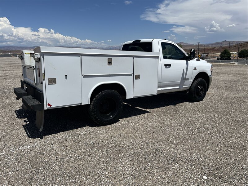 2022 RAM 3500 SLT - Photo 3 - Hurricane, UT 84737