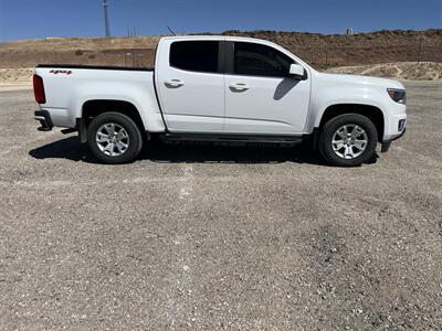 2020 Chevrolet Colorado LT   - Photo 2 - Hurricane, UT 84737