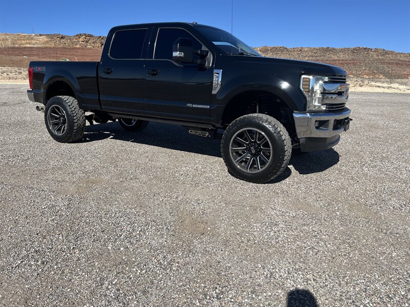 2018 Ford F-250 Super Duty Lariat   - Photo 1 - Hurricane, UT 84737