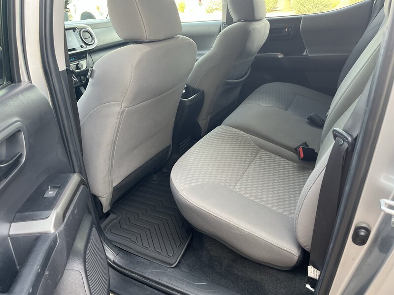 2022 Toyota Tacoma SR5 V6 - Photo 11 - Hurricane, UT 84737