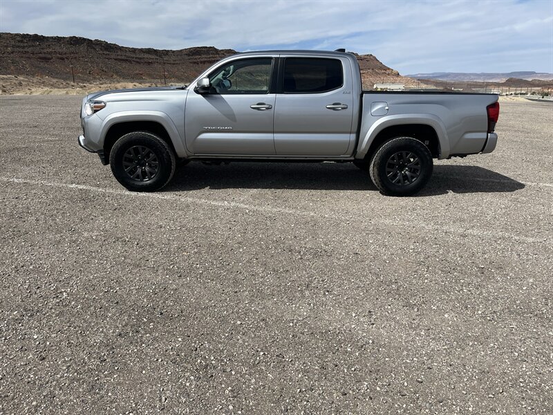 2022 Toyota Tacoma SR5 V6 - Photo 5 - Hurricane, UT 84737