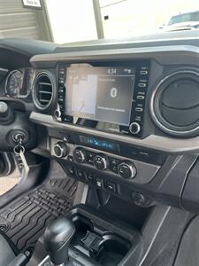 2022 Toyota Tacoma SR5 V6 - Photo 14 - Hurricane, UT 84737