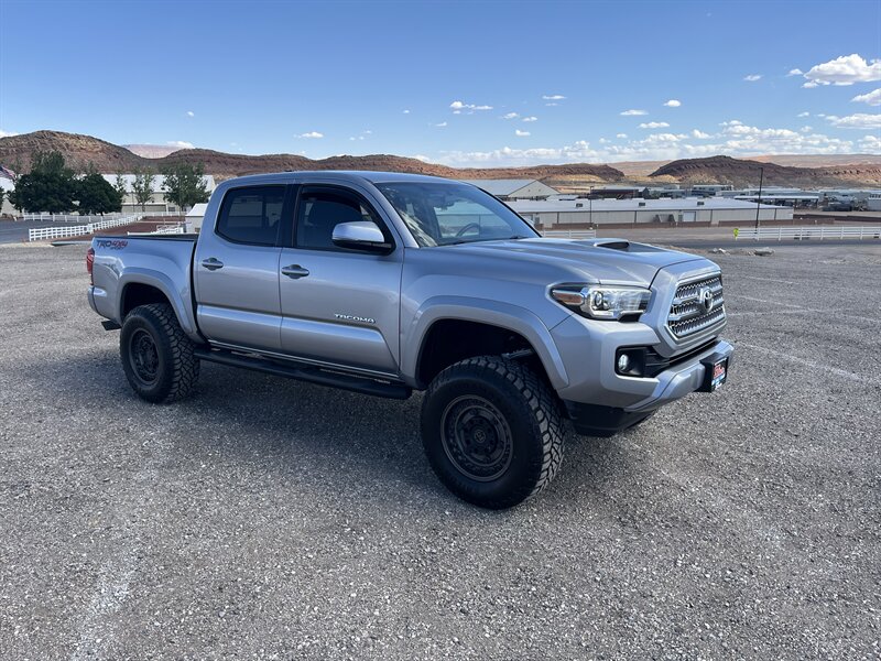 2016 Toyota Tacoma TRD Sport   - Photo 1 - Hurricane, UT 84737