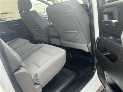 2018 Chevrolet Silverado 2500 Work Truck   - Photo 11 - Hurricane, UT 84737