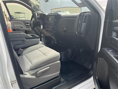 2018 Chevrolet Silverado 2500 Work Truck   - Photo 10 - Hurricane, UT 84737
