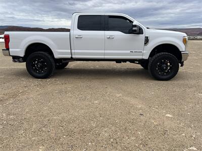 2017 Ford F-250 Lariat - Photo 2 - Hurricane, UT 84737
