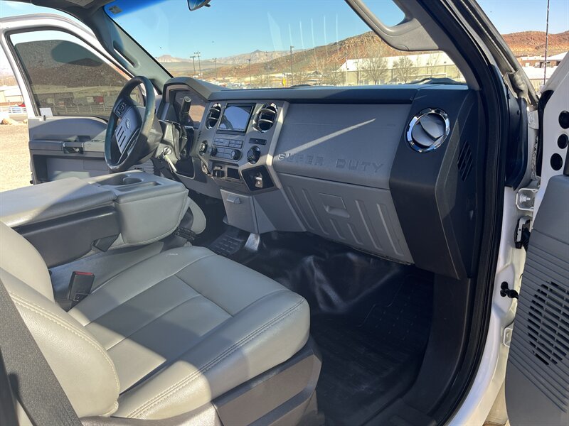 2016 Ford F-350 Super Duty XLT - Photo 16 - Hurricane, UT 84737