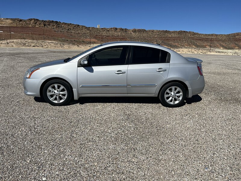 2011 Nissan Sentra 2.0 SL - Photo 5 - Hurricane, UT 84737