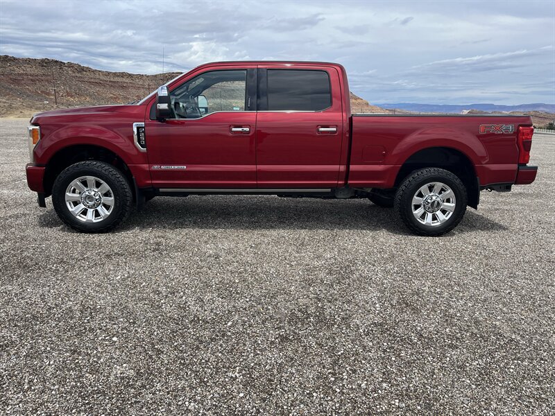 2019 Ford F-250 Super Duty Platinum - Photo 2 - Hurricane, UT 84737