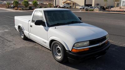 2001 Chevrolet S-10   - Photo 3 - Hurricane, UT 84737