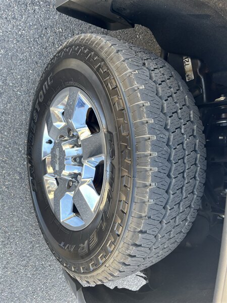 2016 GMC Sierra 2500HD SLT - Photo 15 - Hurricane, UT 84737