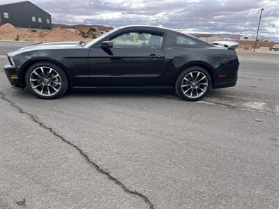 2011 Ford Mustang GT Premium   - Photo 2 - Hurricane, UT 84737