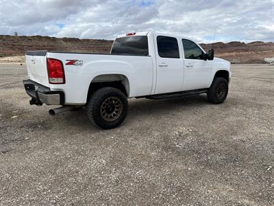 2013 GMC Sierra 2500 SLE   - Photo 3 - Hurricane, UT 84737