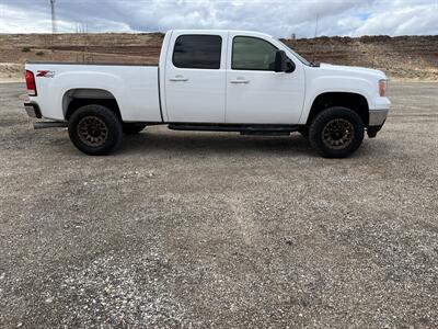 2013 GMC Sierra 2500 SLE   - Photo 2 - Hurricane, UT 84737