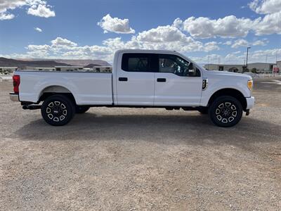 2017 Ford F-350 Super Duty XLT   - Photo 2 - Hurricane, UT 84737