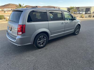 2017 Dodge Grand Caravan SXT   - Photo 6 - Hurricane, UT 84737