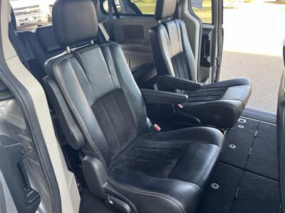 2017 Dodge Grand Caravan SXT   - Photo 12 - Hurricane, UT 84737