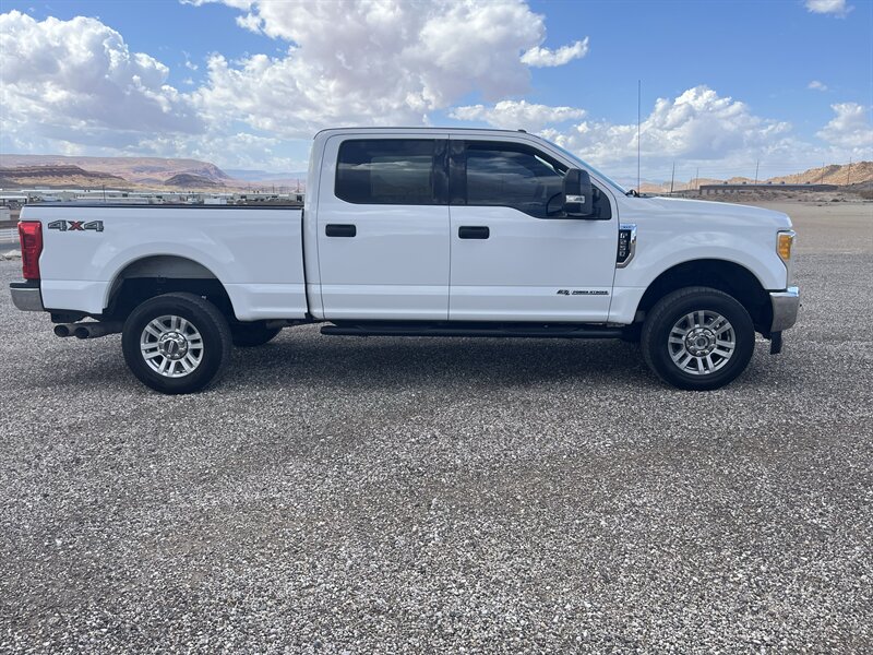 2017 Ford F-250 Super Duty XLT - Photo 2 - Hurricane, UT 84737