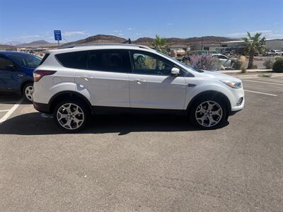 2017 Ford Escape Titanium   - Photo 2 - Hurricane, UT 84737