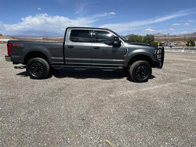 2019 Ford F-250 XLT   - Photo 2 - Hurricane, UT 84737