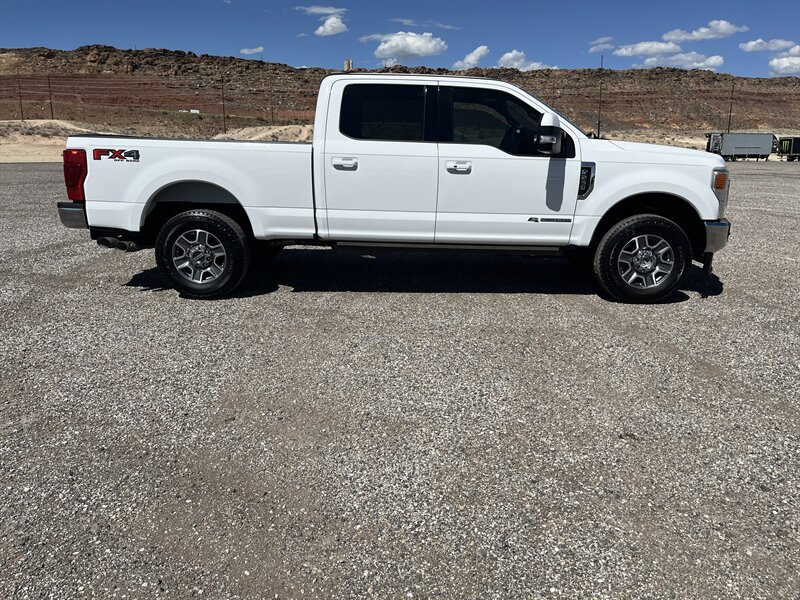 2021 Ford F-250 Super Duty Lariat - Photo 2 - Hurricane, UT 84737