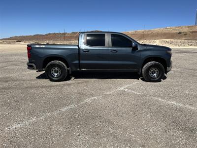 2020 Chevrolet Silverado 1500 LT   - Photo 2 - Hurricane, UT 84737