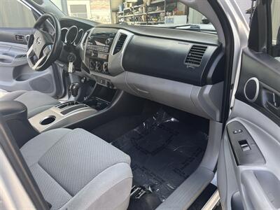 2012 Toyota Tacoma PreRunner V6   - Photo 14 - Hurricane, UT 84737