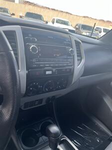 2012 Toyota Tacoma PreRunner V6   - Photo 18 - Hurricane, UT 84737