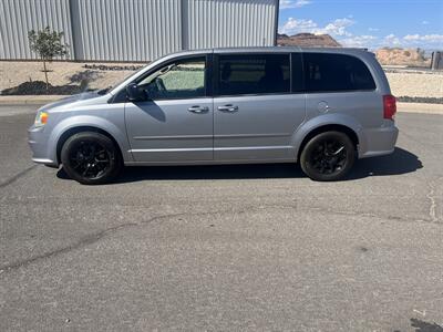 2014 Dodge Grand Caravan SE   - Photo 2 - Hurricane, UT 84737