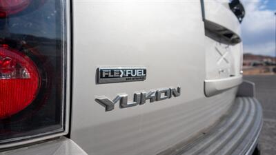 2009 GMC Yukon Denali   - Photo 9 - Hurricane, UT 84737