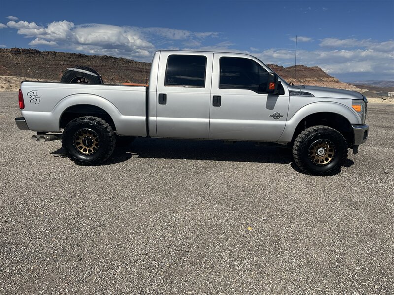 2014 Ford F-250 XLT - Photo 2 - Hurricane, UT 84737