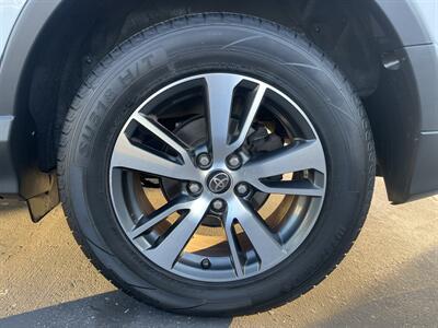 2017 Toyota RAV4 XLE   - Photo 19 - Sacramento, CA 95826