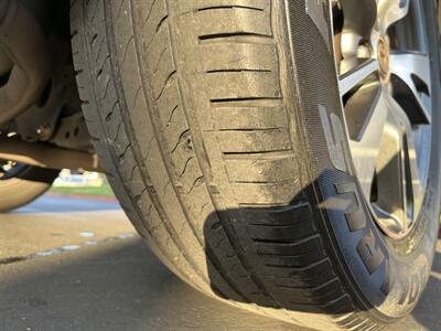 2017 Toyota RAV4 XLE   - Photo 18 - Sacramento, CA 95826