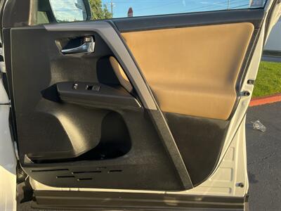 2017 Toyota RAV4 XLE   - Photo 38 - Sacramento, CA 95826