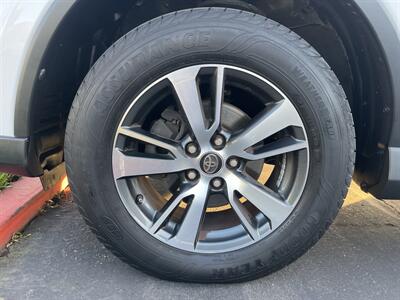 2017 Toyota RAV4 XLE   - Photo 21 - Sacramento, CA 95826