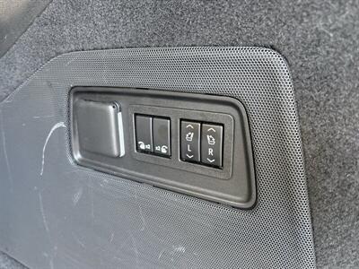 2021 Cadillac Escalade Premium Luxury   - Photo 35 - Sacramento, CA 95826
