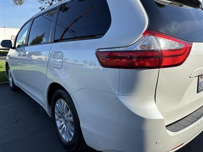 2016 Toyota Sienna XLE 7-Passenger Auto   - Photo 10 - Sacramento, CA 95826