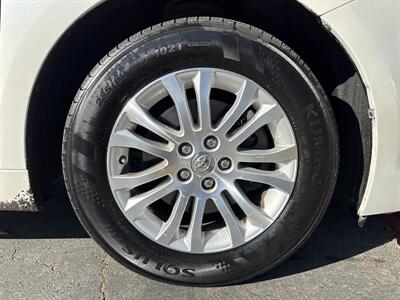 2016 Toyota Sienna XLE 7-Passenger Auto   - Photo 15 - Sacramento, CA 95826
