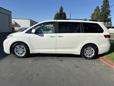 2016 Toyota Sienna XLE 7-Passenger Auto   - Photo 8 - Sacramento, CA 95826