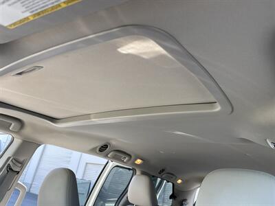2016 Toyota Sienna XLE 7-Passenger Auto   - Photo 26 - Sacramento, CA 95826