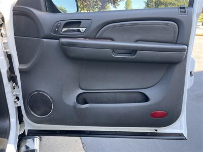 2009 GMC Sierra 1500 Denali   - Photo 34 - Sacramento, CA 95826