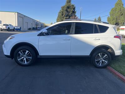 2017 Toyota RAV4 XLE   - Photo 8 - Sacramento, CA 95826