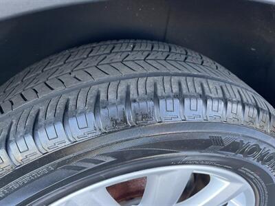 2011 Volkswagen Touareg VR6 Sport   - Photo 19 - Sacramento, CA 95826