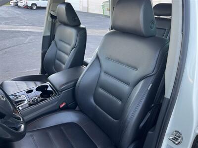 2011 Volkswagen Touareg VR6 Sport   - Photo 24 - Sacramento, CA 95826